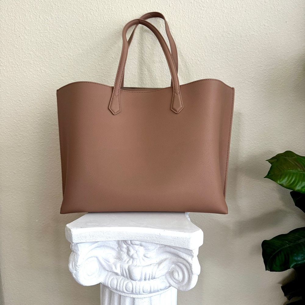 Quince Italian Leather Triple Compartment Tote Taupe Like New